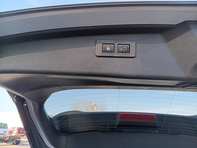 Used 2025 Subaru Outback Premium AWD/4WD image 27