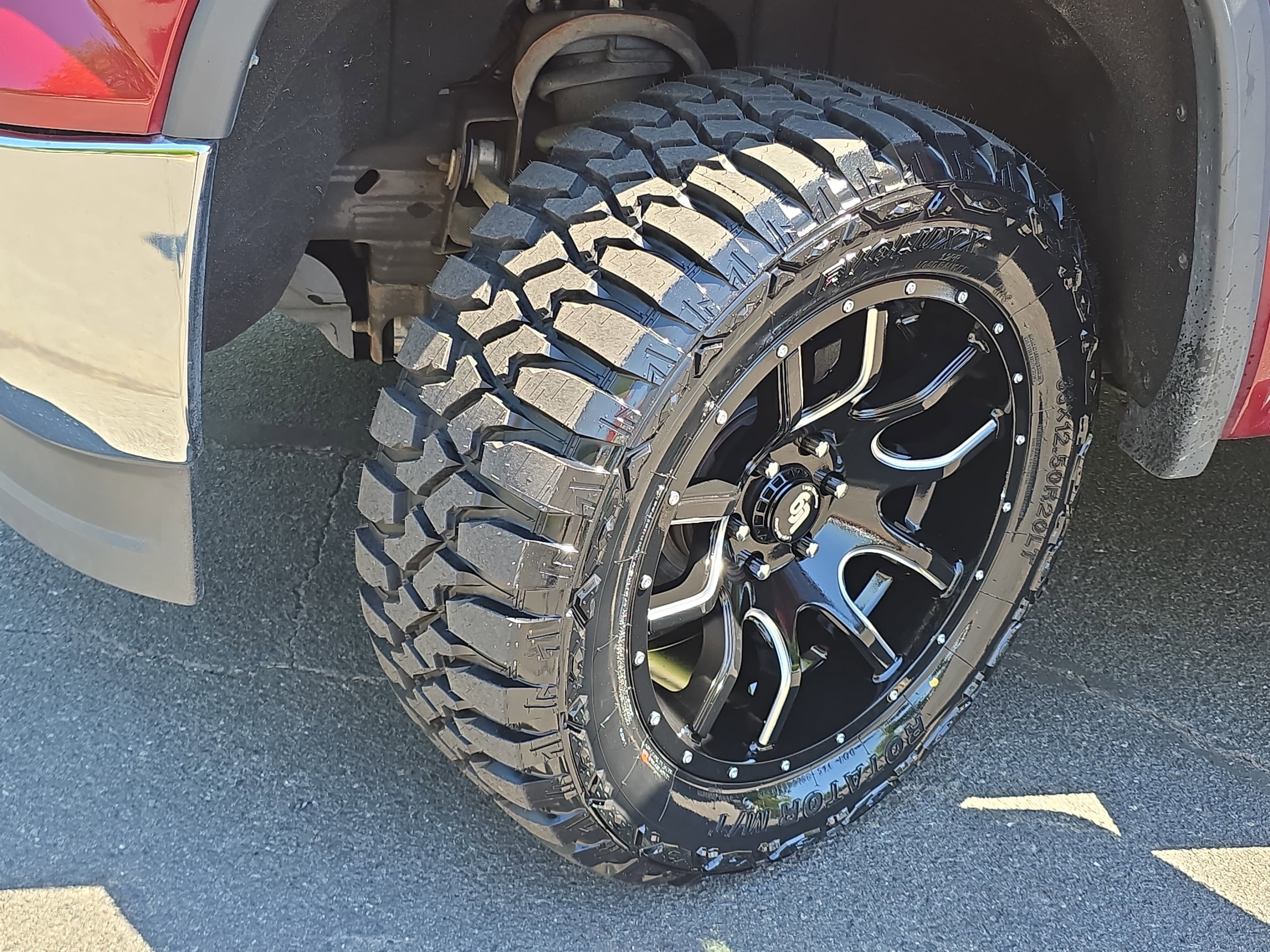 Used 2014 GMC Sierra 1500 SLE w/ SLE Value Package AWD/4WD image 30
