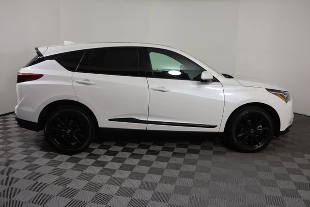 Used 2025 Acura RDX SH-AWD image 9