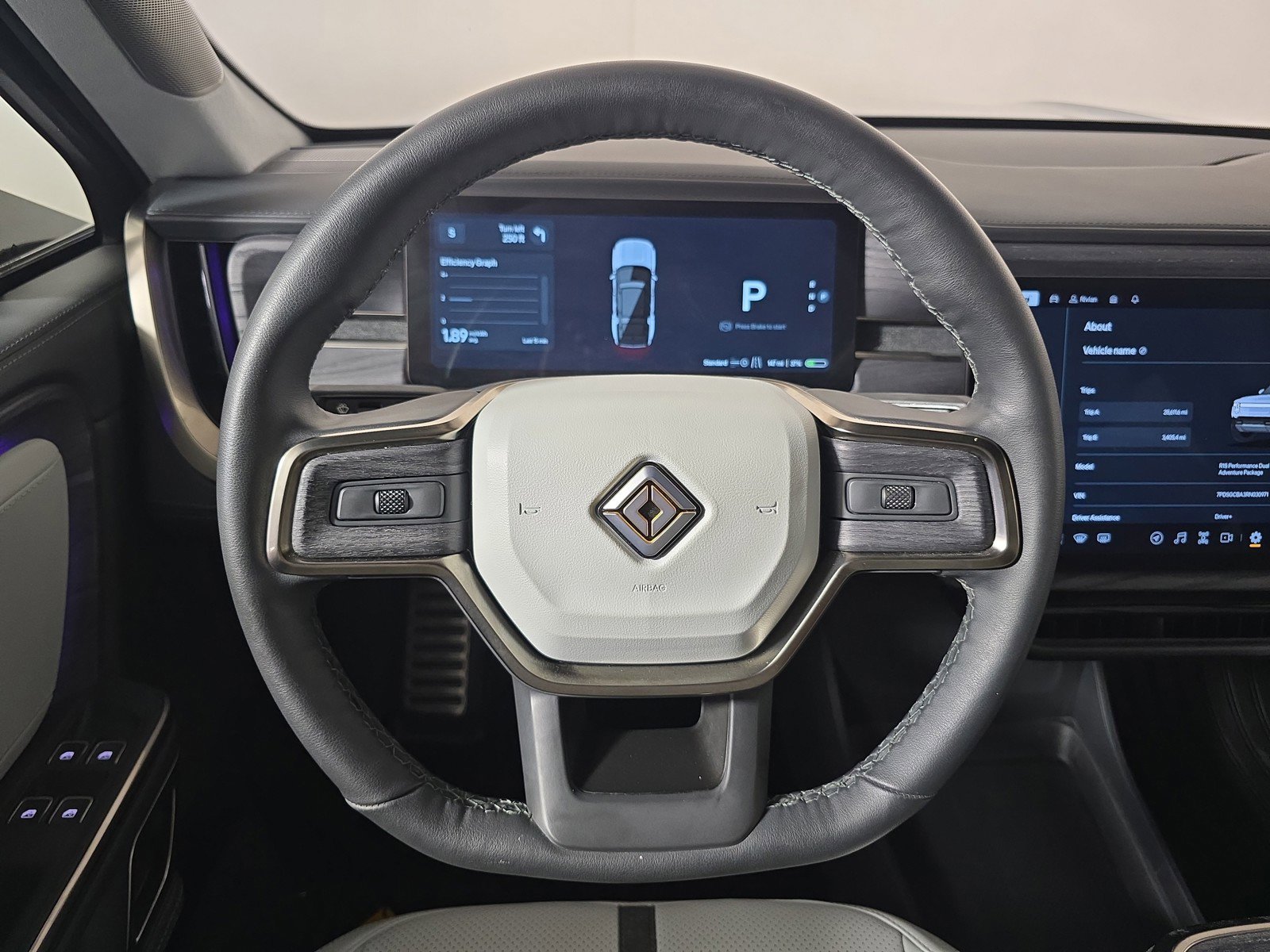 Used 2024 Rivian R1S Adventure AWD/4WD image 28