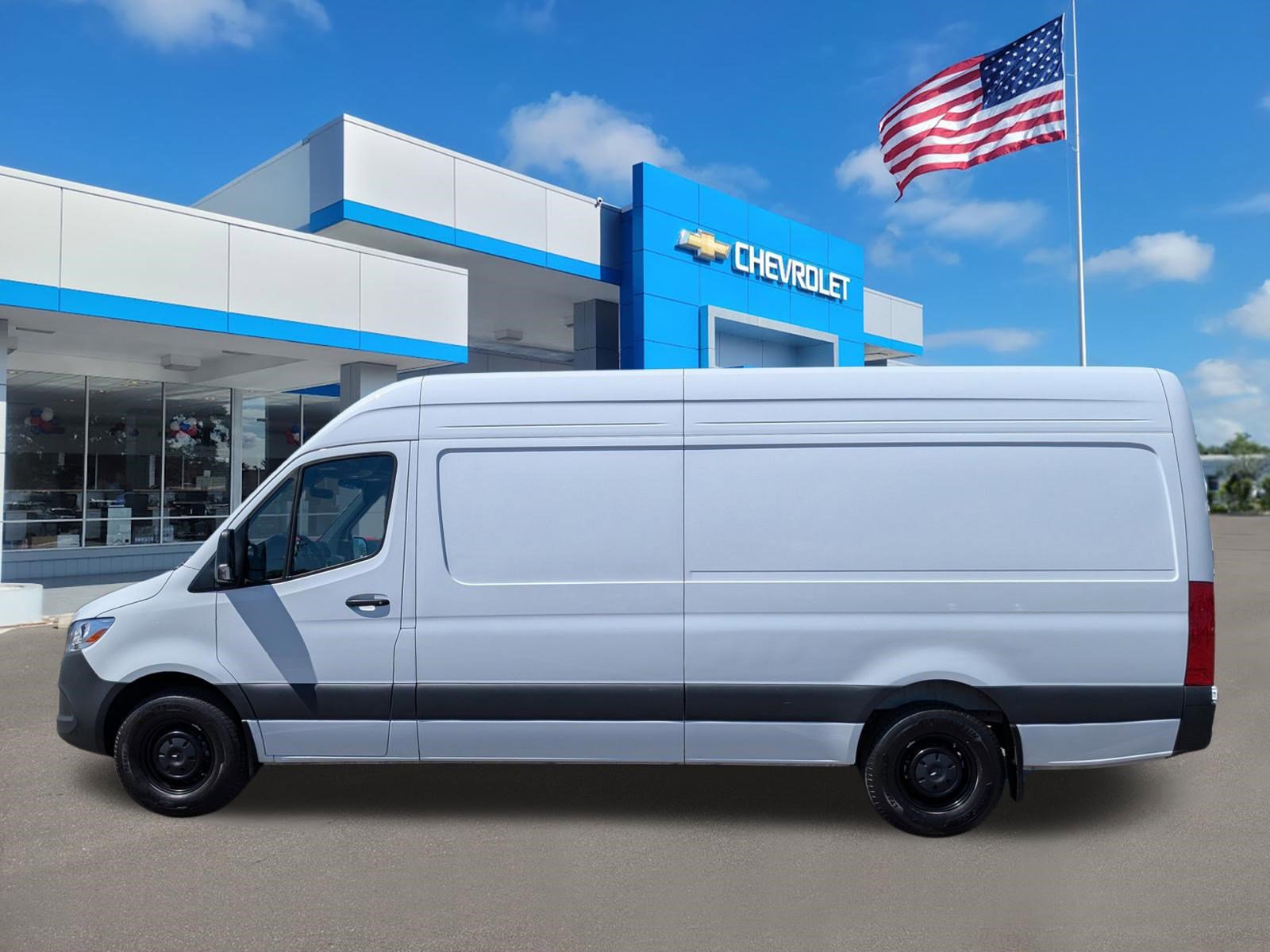 Used 2025 Mercedes-Benz Sprinter 2500 image 7