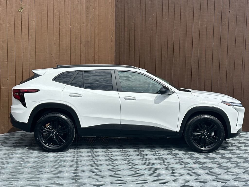 Used 2025 Chevrolet Trax ACTIV image 14