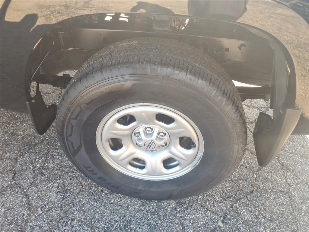 Used 2025 Nissan Frontier S image 8