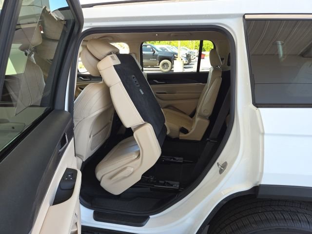 Used 2021 Jeep Grand Cherokee L Limited AWD/4WD image 45