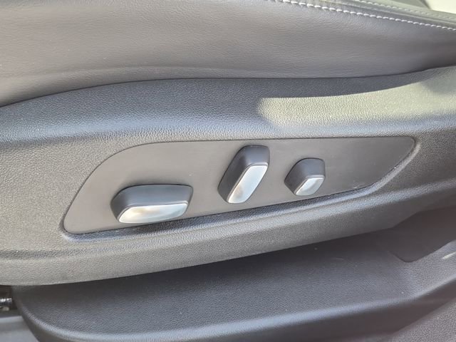 Certified 2023 Cadillac XT5 Premium Luxury image 19