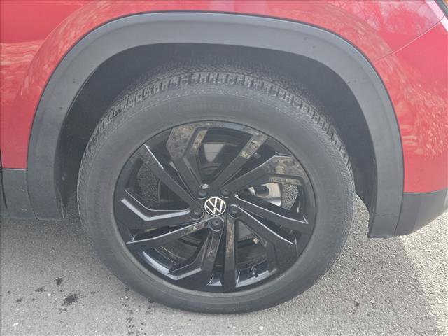 Certified 2022 Volkswagen Atlas SE w/ Panoramic Sunroof Package image 9