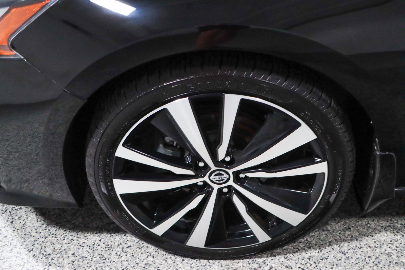 Used 2021 Nissan Altima 2.5 SR w/ SR Premium Package FWD image 11