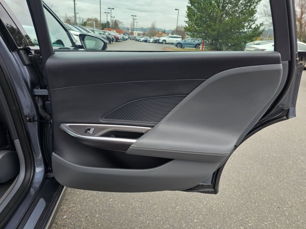 Used 2024 Lucid Air Touring image 14