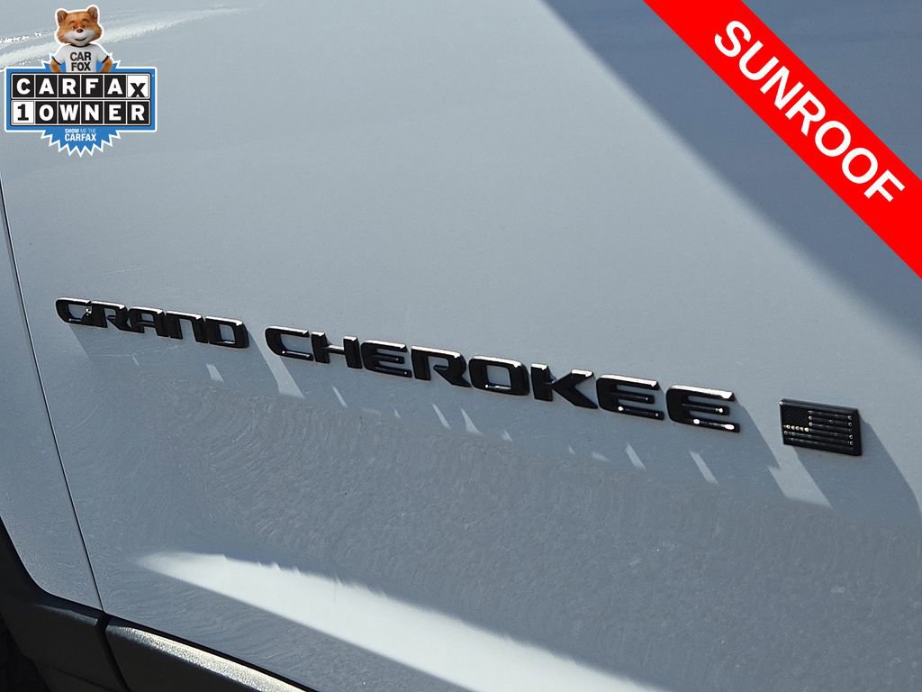 Used 2023 Jeep Grand Cherokee Altitude AWD/4WD image 32