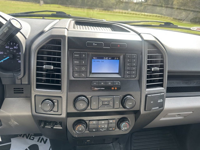 Used 2022 Ford F250 XL w/ Power Equipment Group image 11