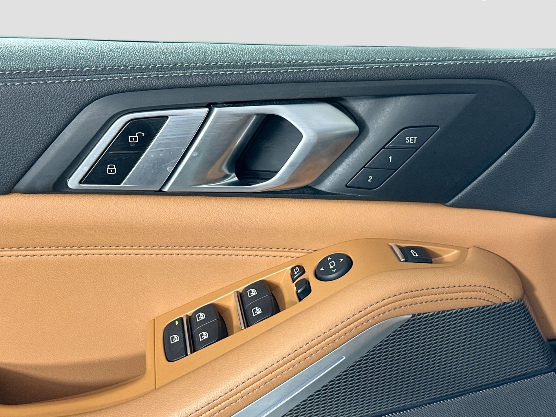 Used 2023 BMW X5 xDrive40i w/ M Sport Package image 18