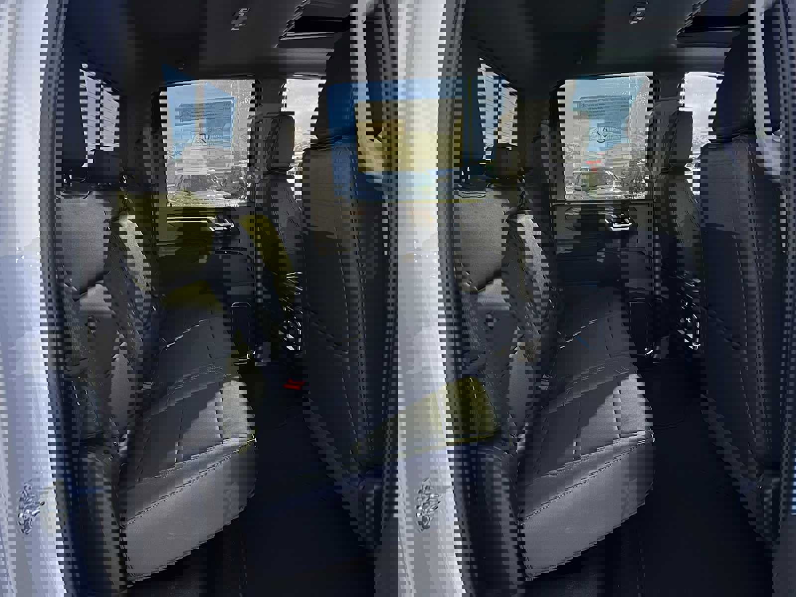 New 2026 GMC Sierra 2500 SLT w/ SLT Convenience Package image 12