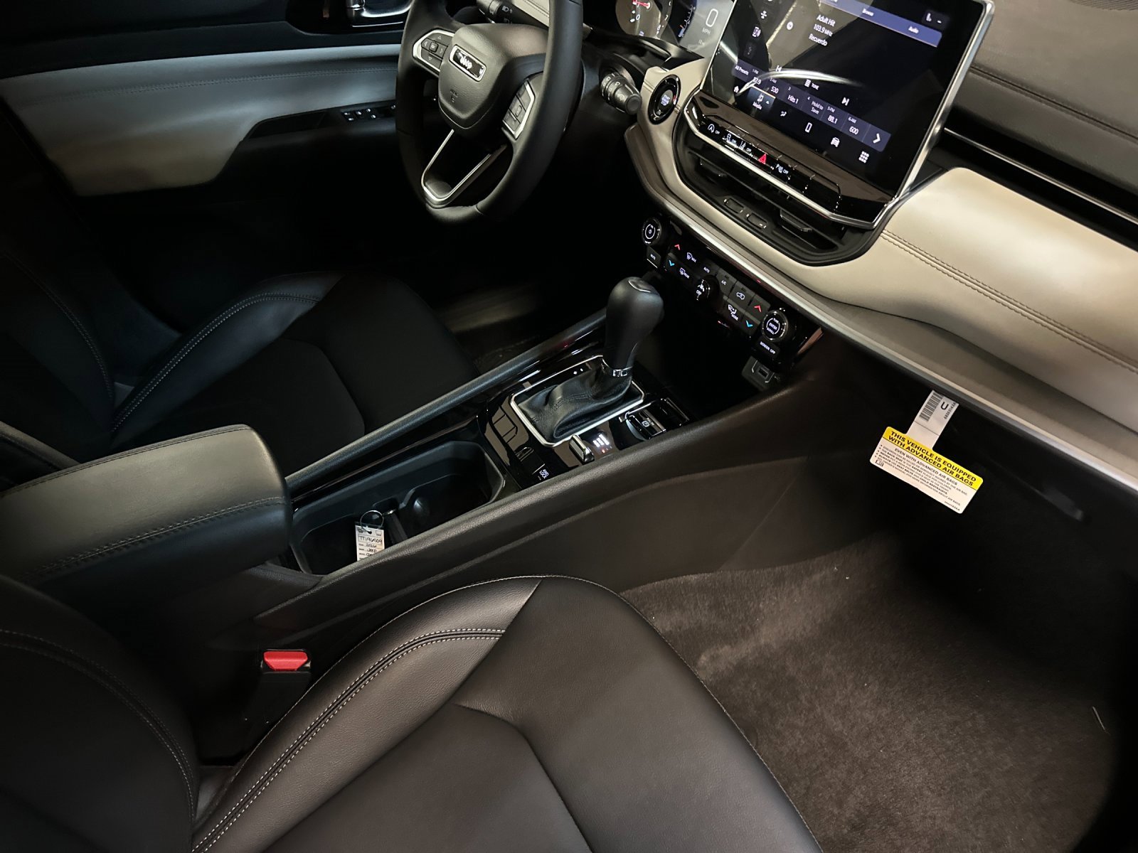 New 2026 Jeep Compass Limited image 15