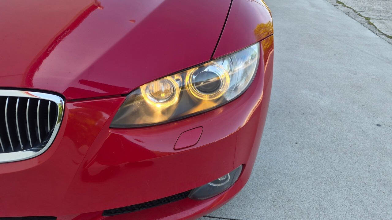 Used 2009 BMW 328i Convertible image 11