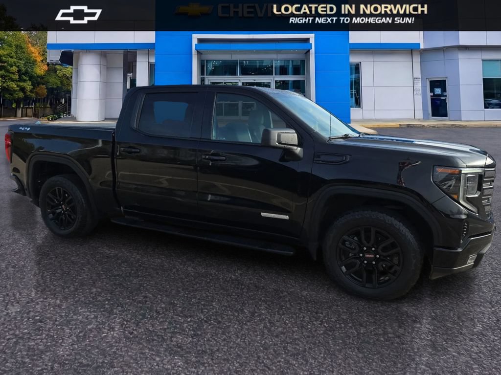 Certified 2022 GMC Sierra 1500 Elevation w/ LPO, Elevation Black Package AWD/4WD image 4