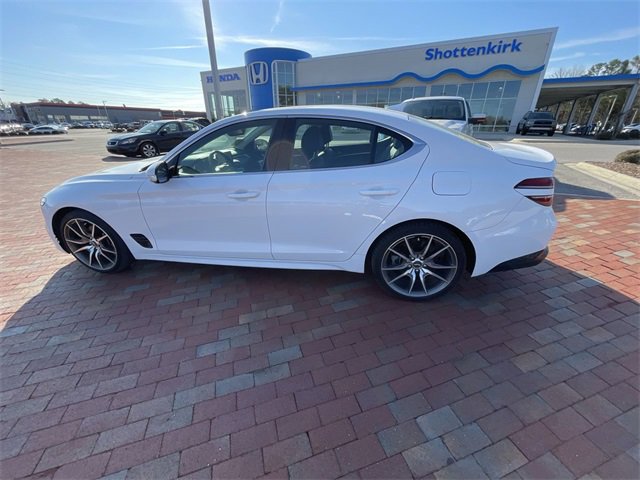 Used 2023 Genesis G70 2.0T image 16
