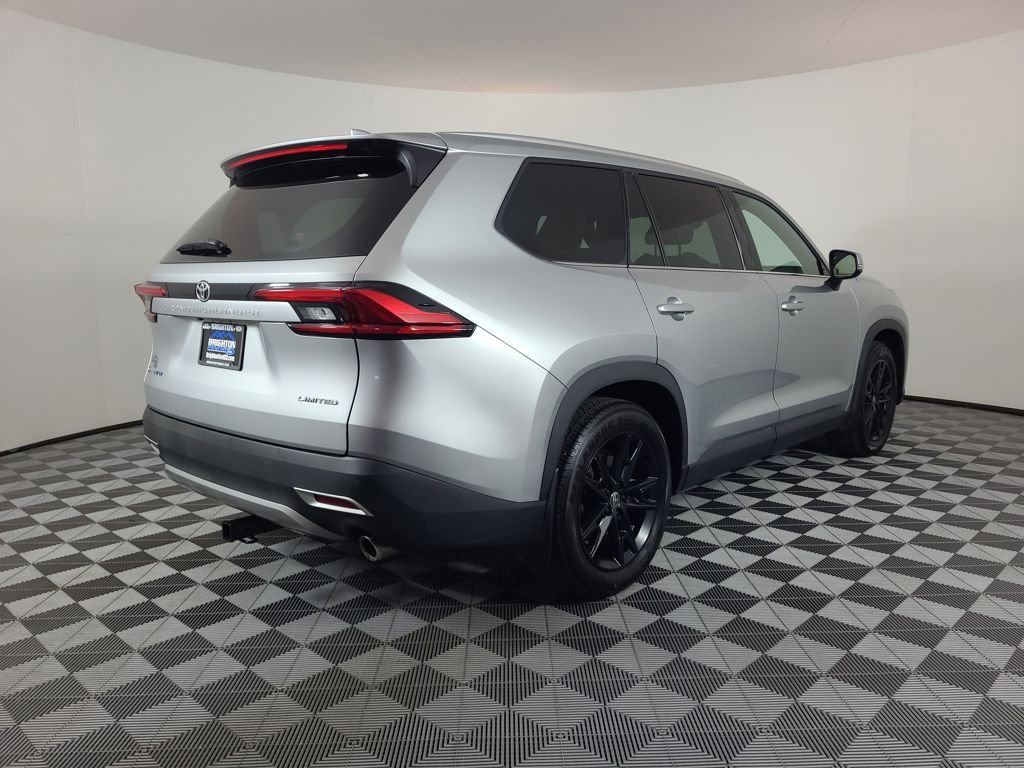 Used 2024 Toyota Grand Highlander AWD Hybrid image 3