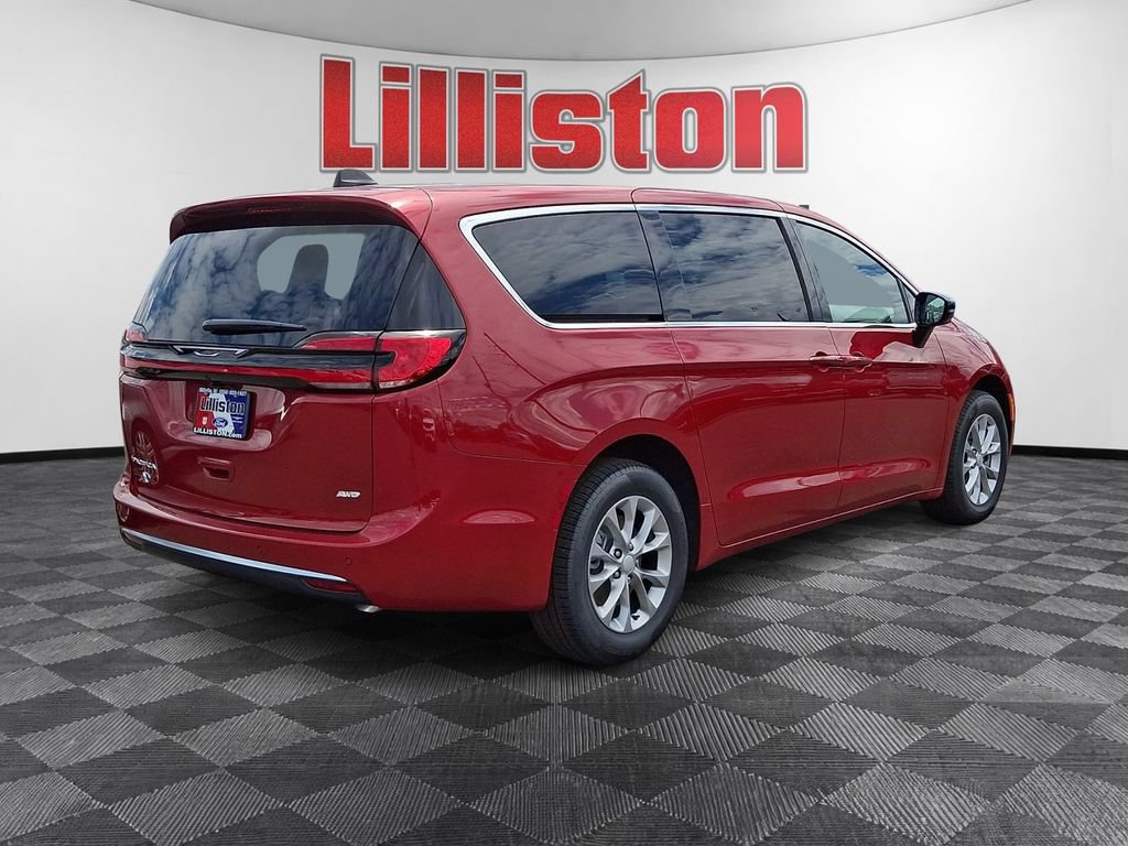 New 2027 Chrysler Pacifica Select w/ Family Tech Group AWD/4WD image 3