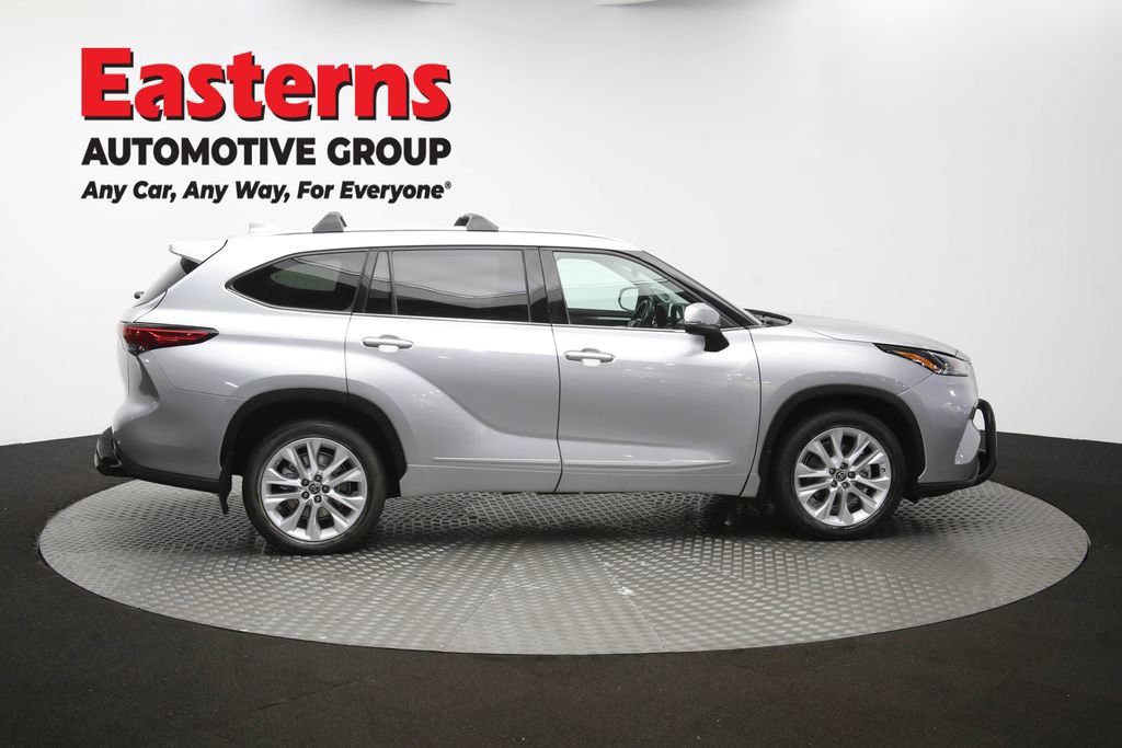 Used 2021 Toyota Highlander Limited AWD/4WD image 49