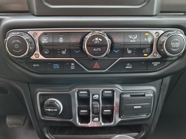 Used 2023 Jeep Wrangler Unlimited w/ Cold Weather Group AWD/4WD image 22