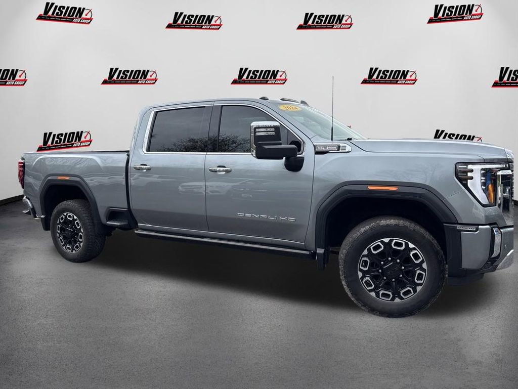 Used 2024 GMC Sierra 2500 Denali w/ Denali Reserve Package AWD/4WD image 4