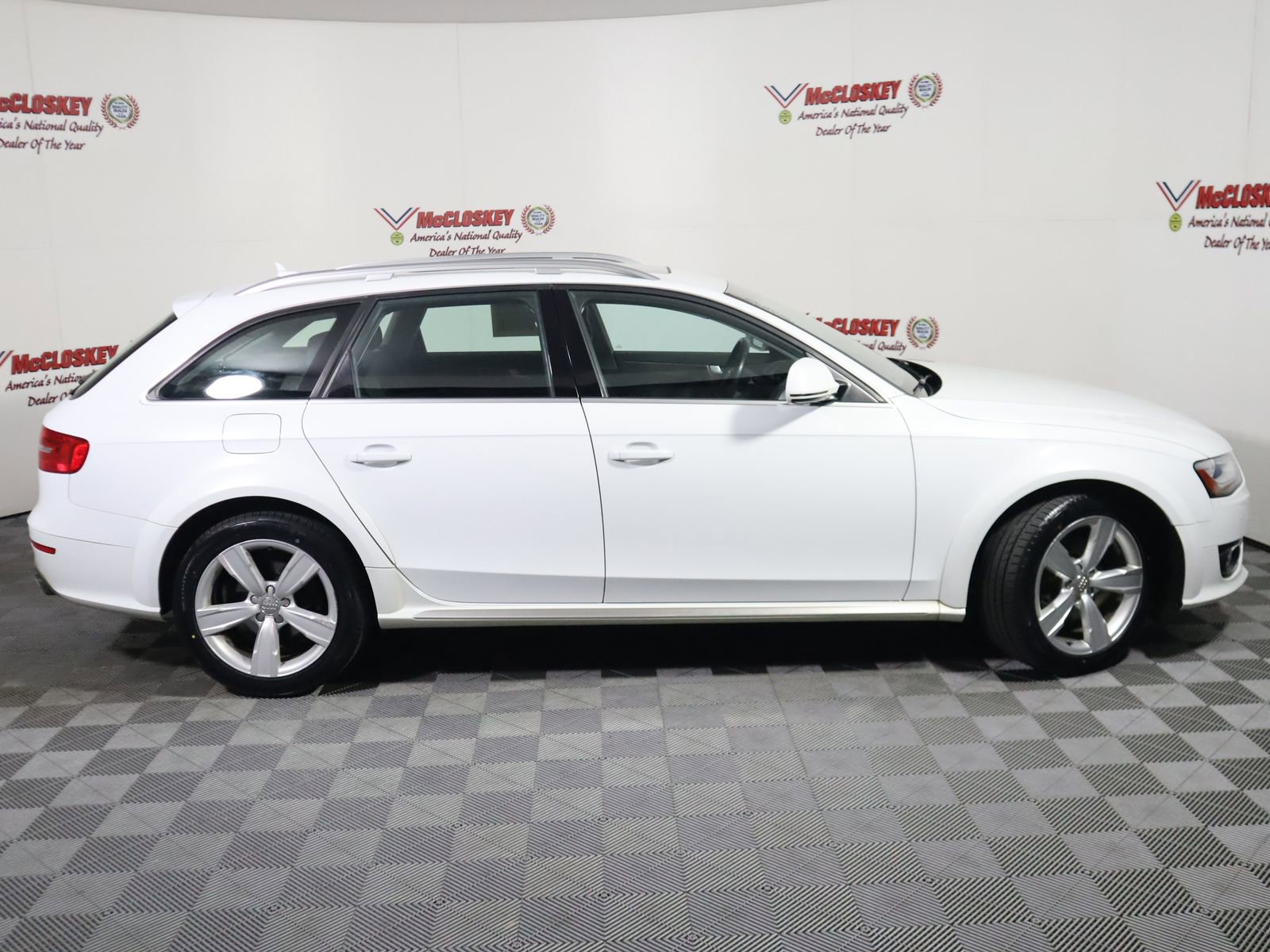 Used 2014 Audi A4 Premium w/ Lighting Package AWD/4WD image 3