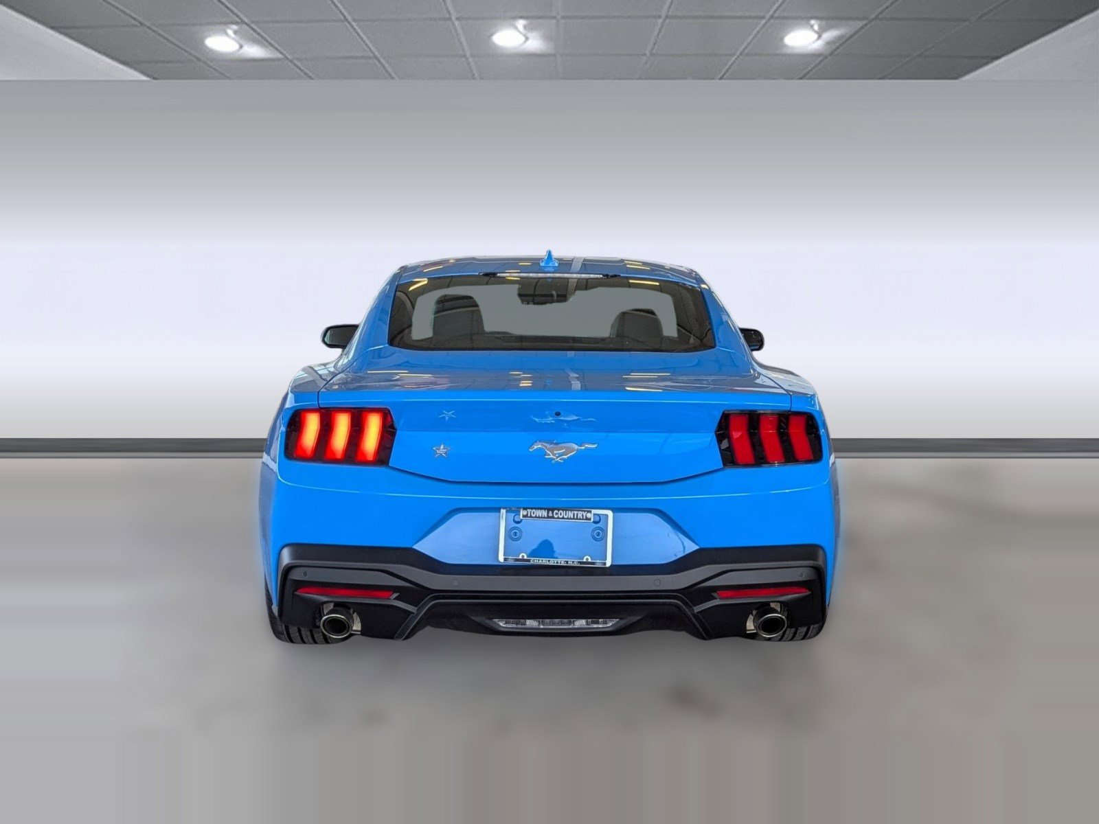 Used 2025 Ford Mustang Coupe image 10