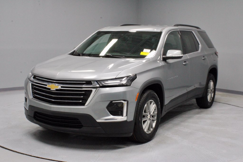 Used 2023 Chevrolet Traverse LT FWD image 7