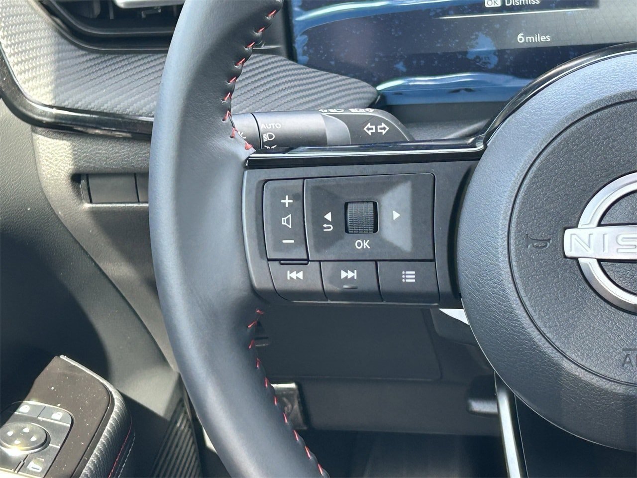 New 2026 Nissan Kicks SR FWD image 25