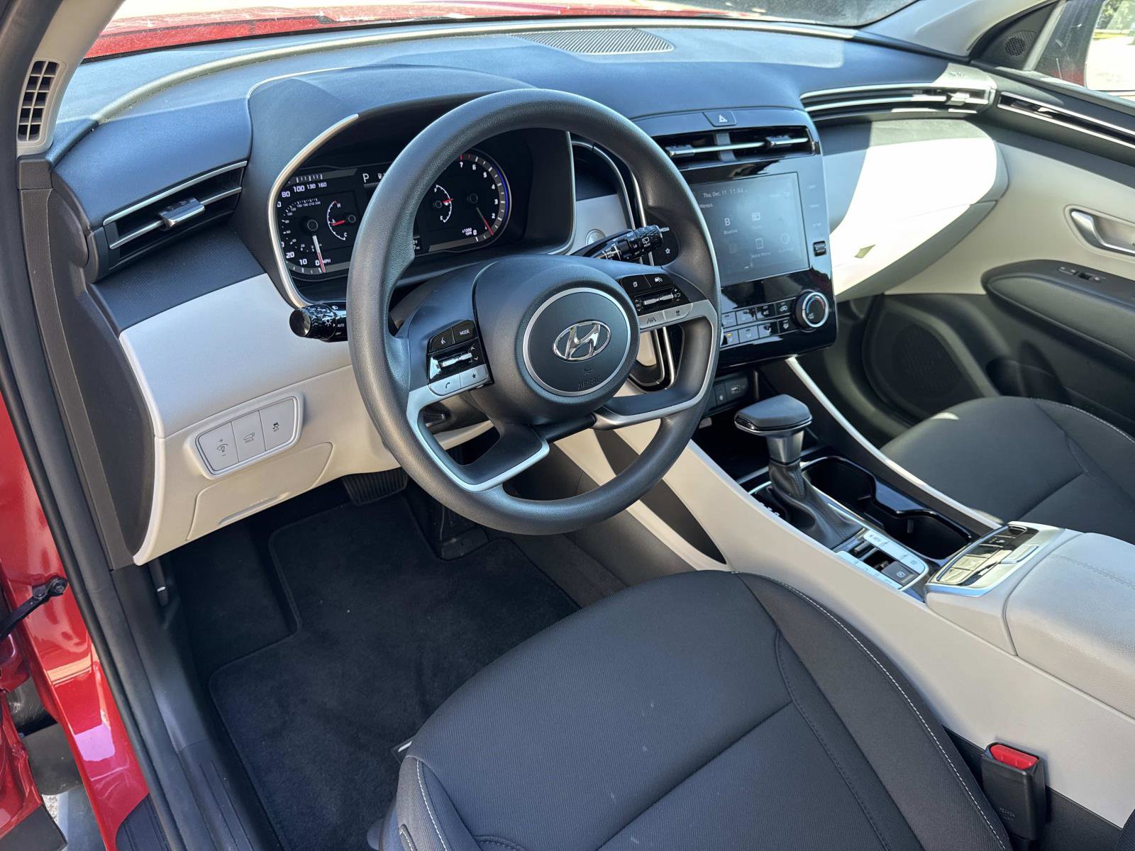 Used 2023 Hyundai Tucson SEL image 17