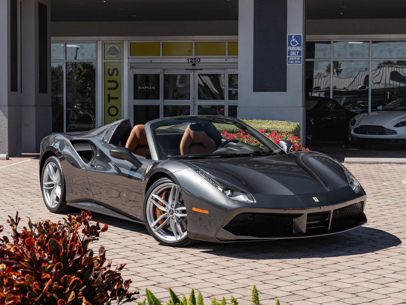 Used 2018 Ferrari 488 Spider image 3