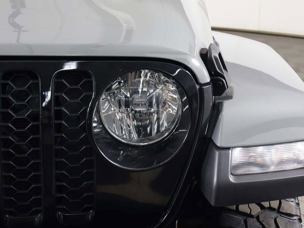 Used 2022 Jeep Gladiator Sport image 11