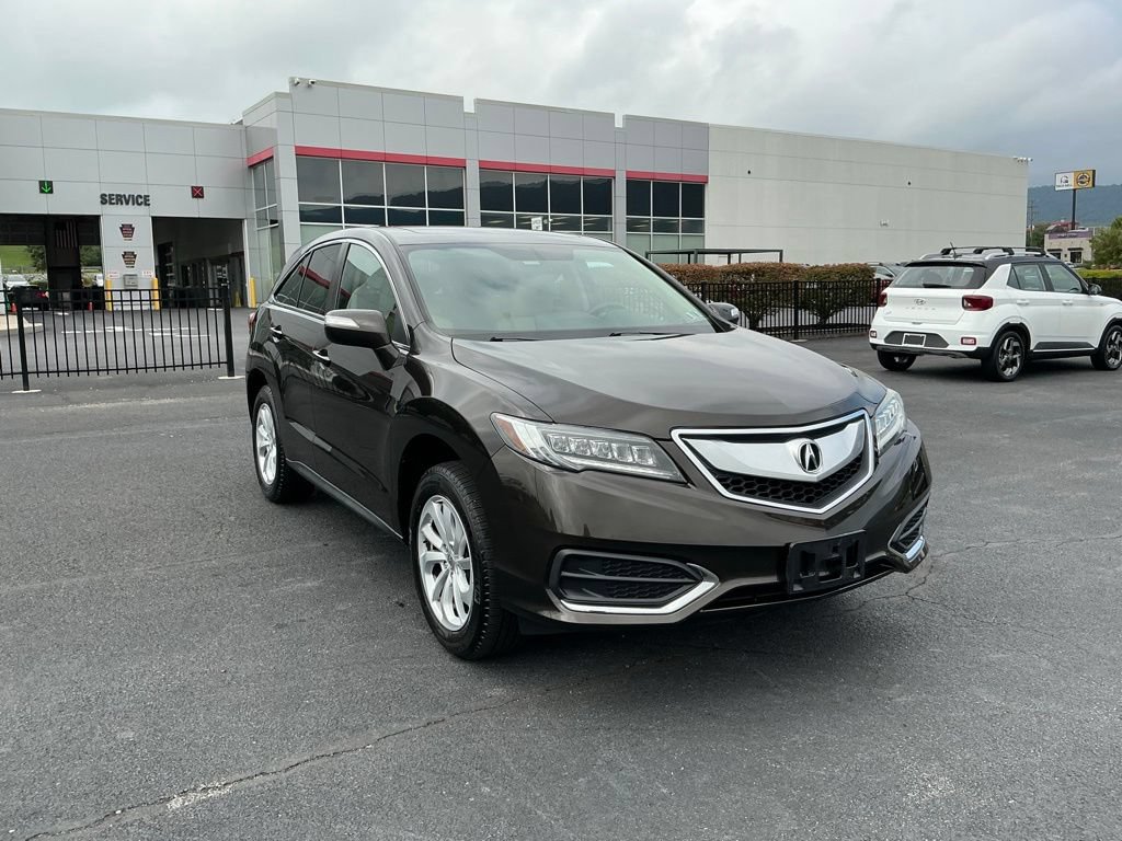 Used 2018 Acura RDX w/ Technology Package AWD/4WD image 3
