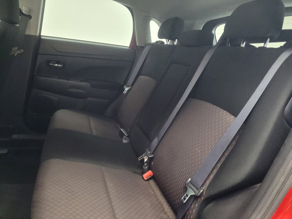Used 2016 Mitsubishi Outlander Sport SE AWD/4WD image 18