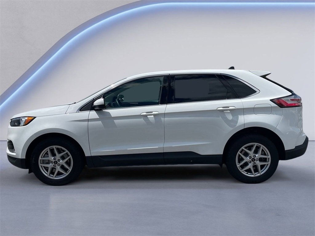 Used 2023 Ford Edge SEL w/ Convenience Package image 6