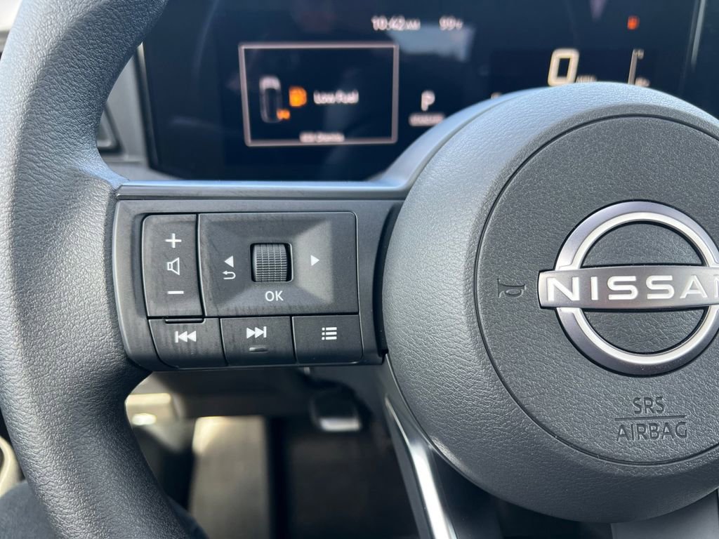 New 2026 Nissan Kicks SV image 10