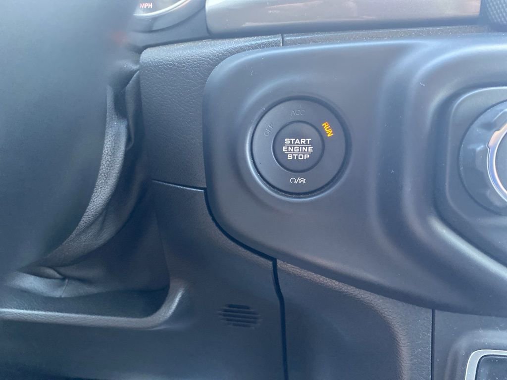 Certified 2020 Jeep Wrangler Unlimited Sahara image 23