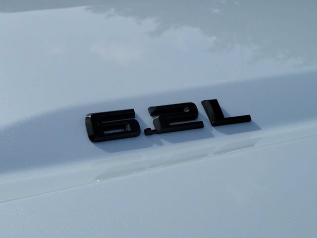 New 2026 Chevrolet Silverado 1500 High Country w/ Technology Package AWD/4WD image 7