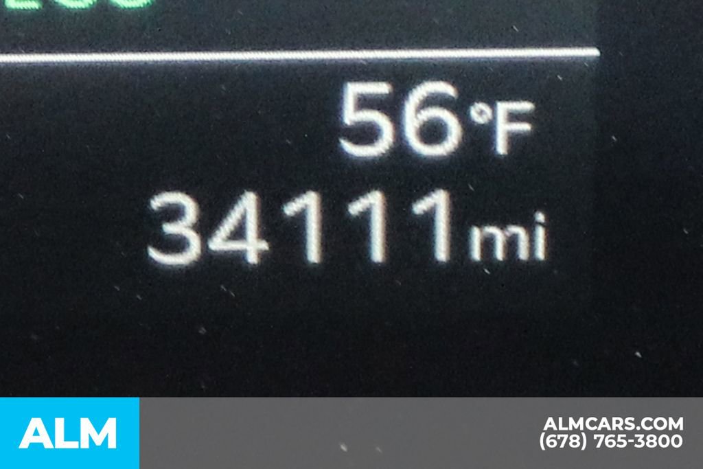 Used 2025 Kia Carnival EX image 42