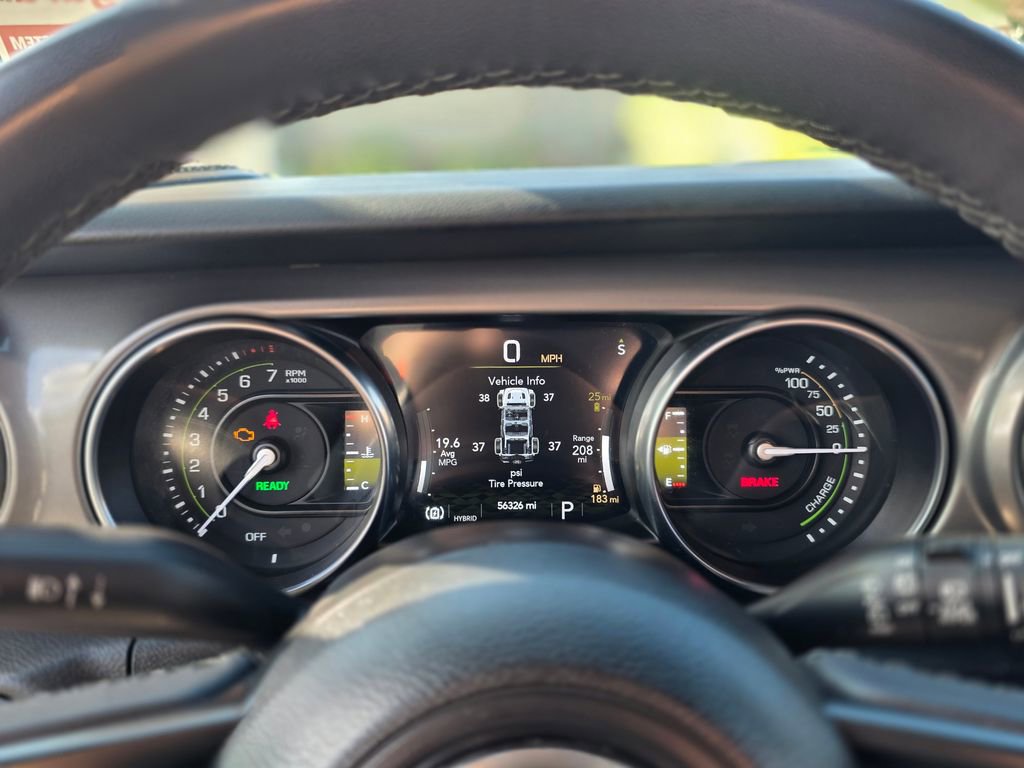 Used 2023 Jeep Wrangler Unlimited image 21