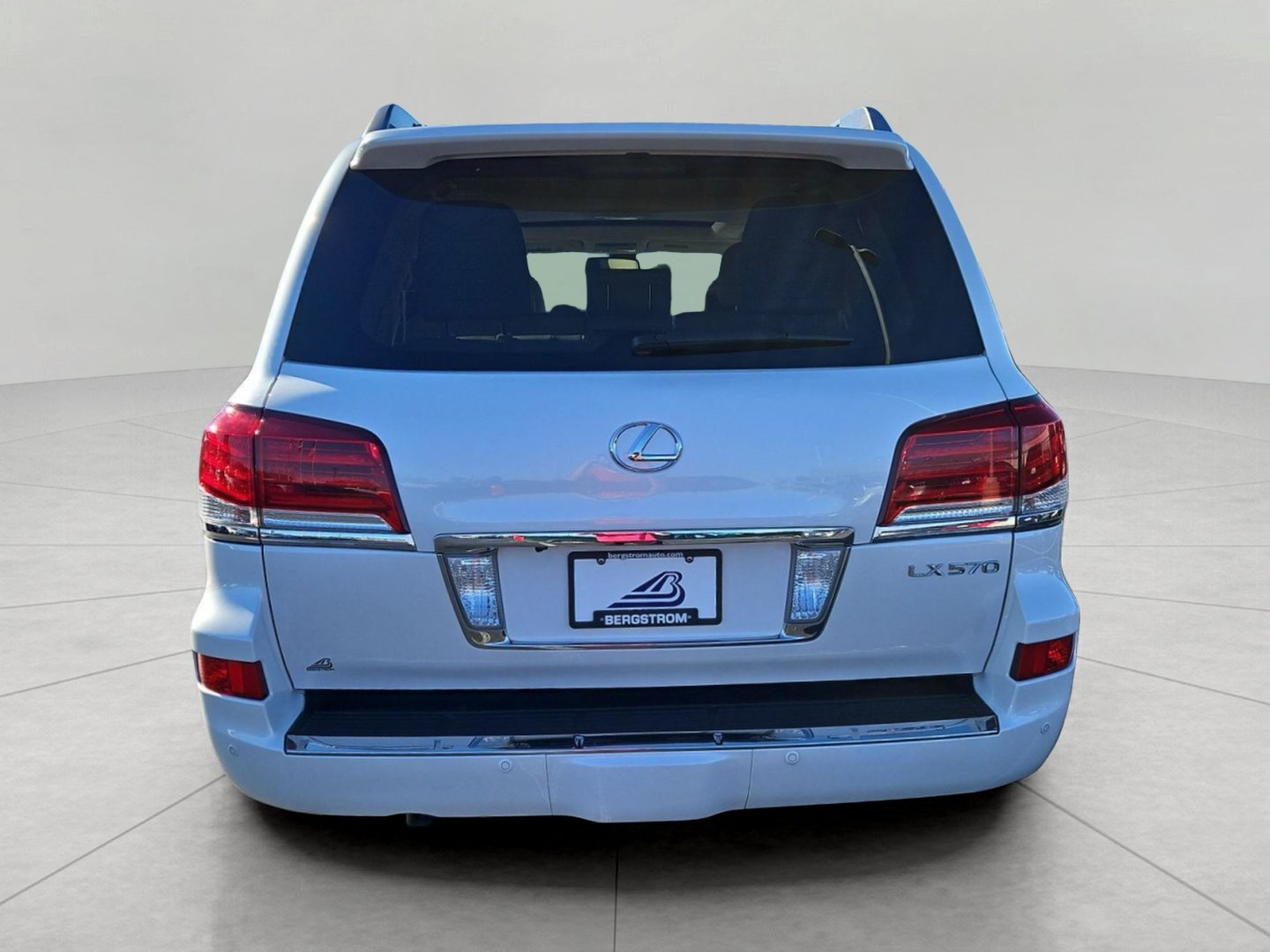 Used 2015 Lexus LX 570 4WD image 7