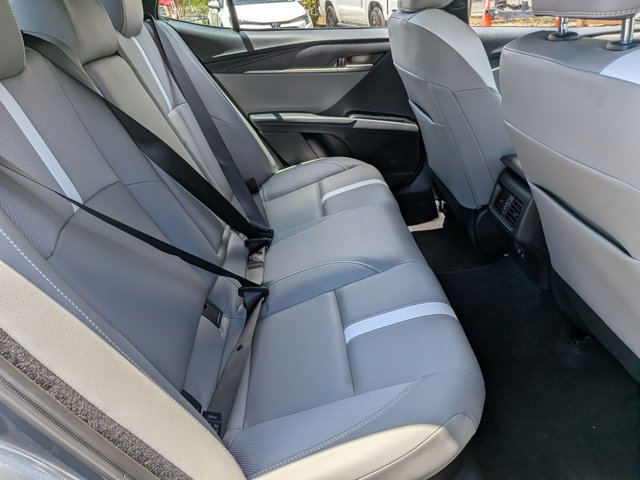 Used 2025 Toyota Camry SE FWD image 19