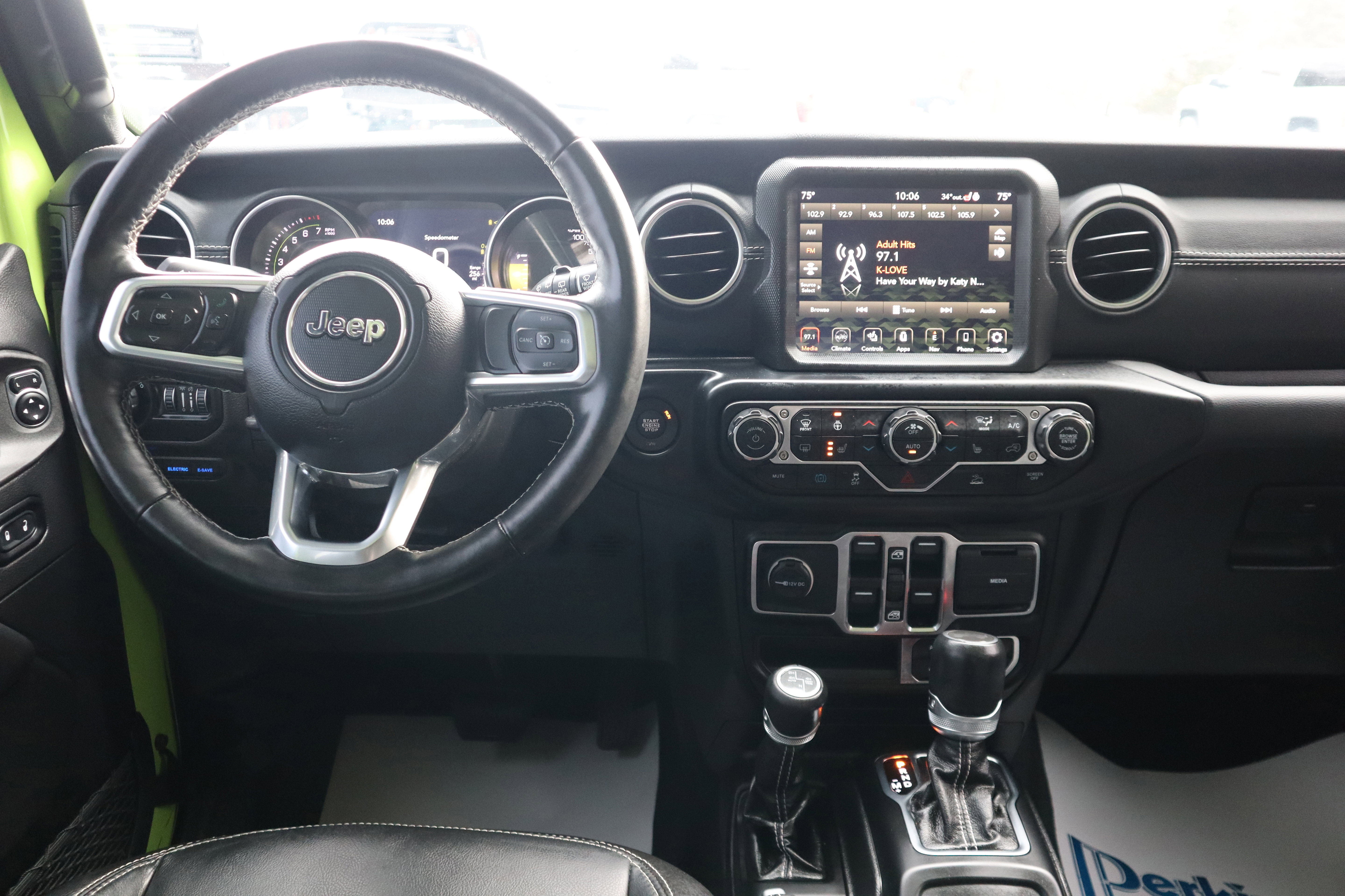 Used 2021 Jeep Wrangler Unlimited Sahara w/ Cold Weather Group image 14