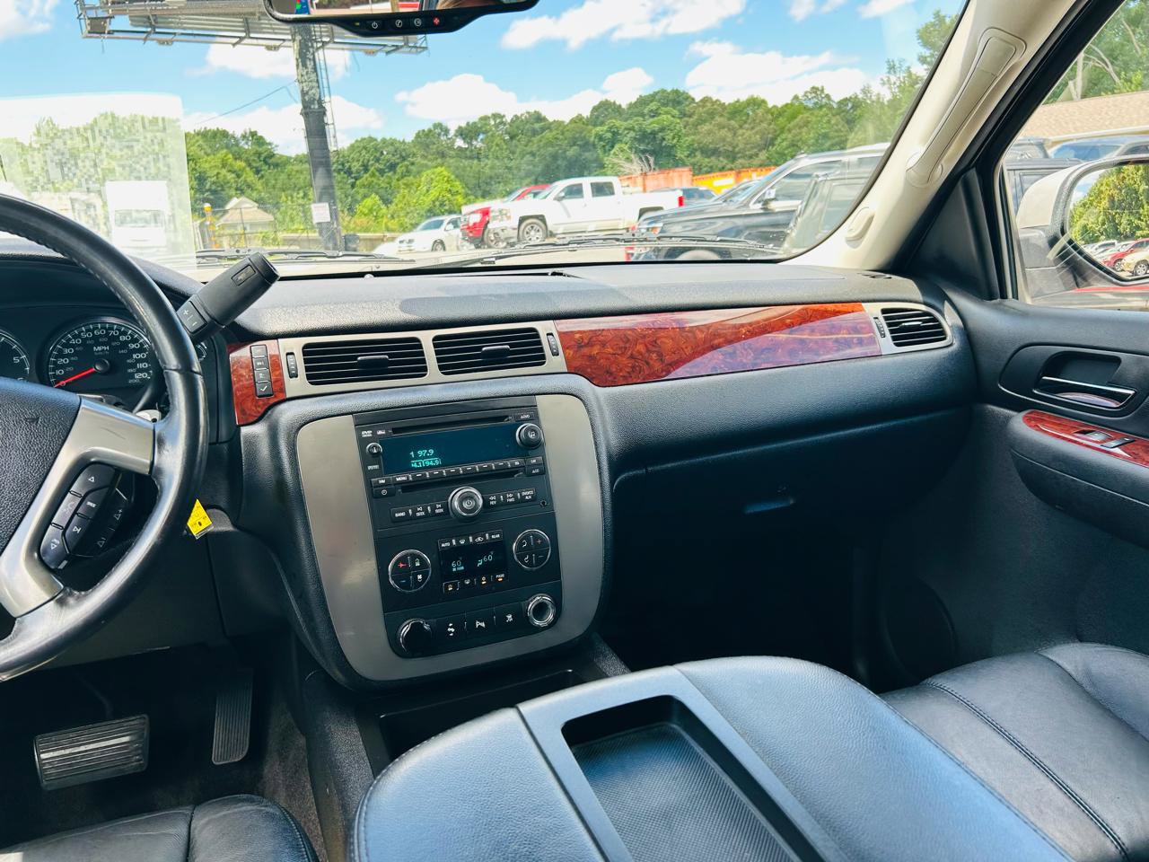 Used 2009 GMC Yukon XL SLT RWD image 28