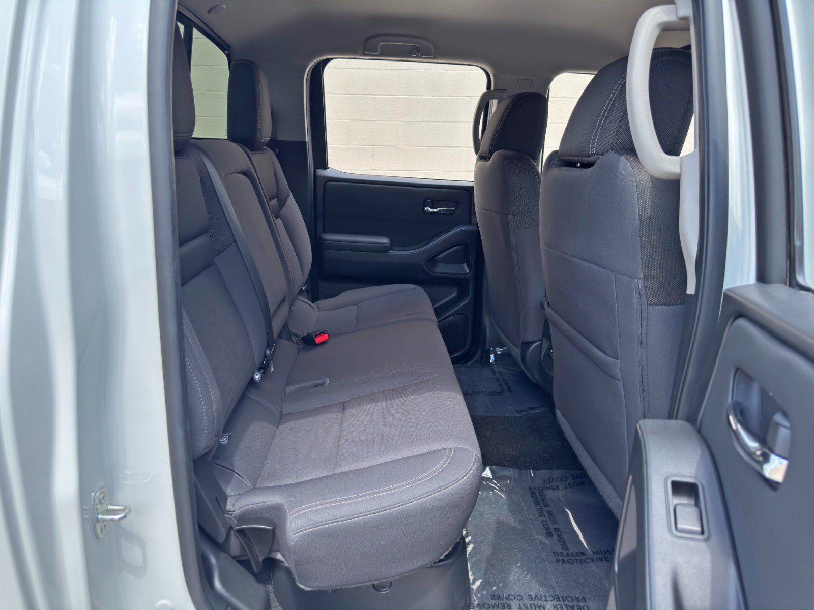 Used 2024 Nissan Frontier SV w/ Technology Package RWD image 33