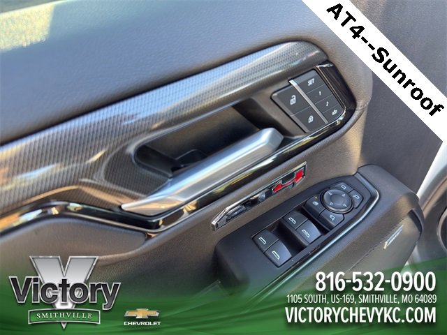 Used 2022 GMC Sierra 1500 AT4 w/ AT4 Preferred Package image 12