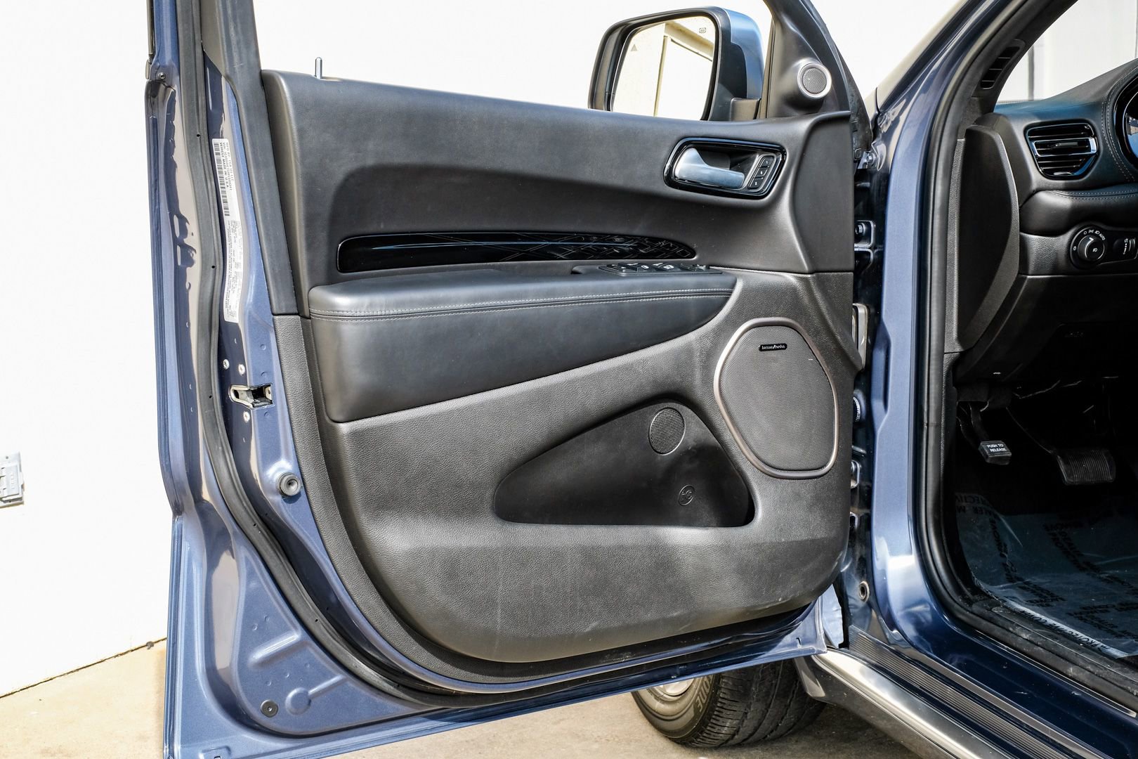 Used 2021 Dodge Durango Citadel w/ Premium Entertainment Group image 40