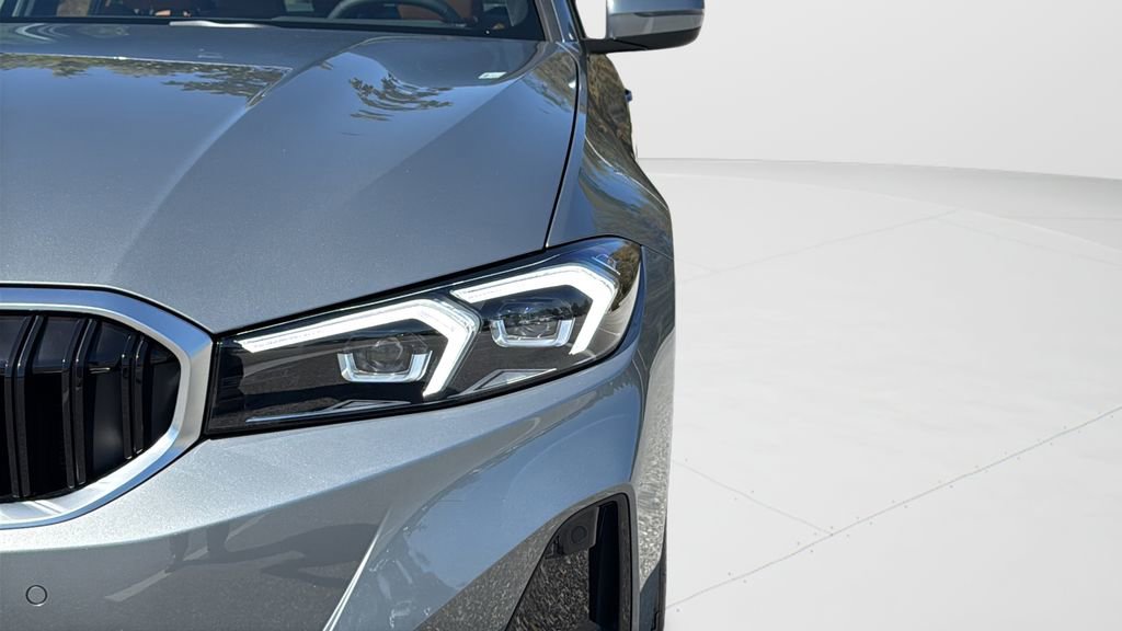 New 2026 BMW 330i 330i w/ Premium Package image 25