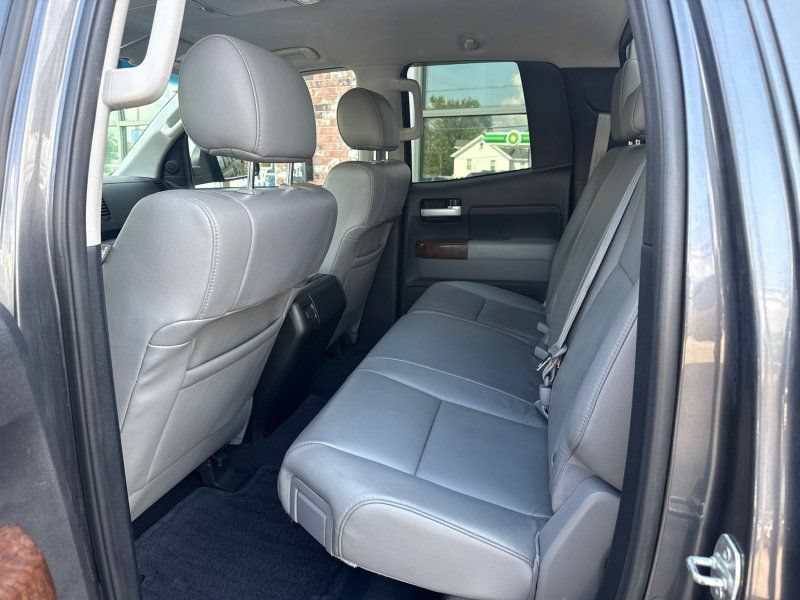 Used 2013 Toyota Tundra Limited w/ Memory Pkg AWD/4WD image 14