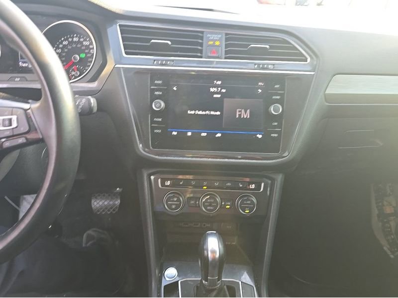 Used 2019 Volkswagen Tiguan SE FWD image 26
